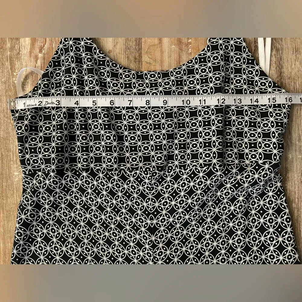 Madison Dress Black and White Geometric Patterned Size Small Sundress
